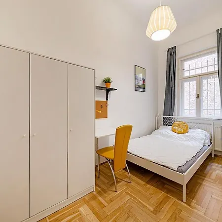 Downtown Wesselenyi אכסניה בודפשט