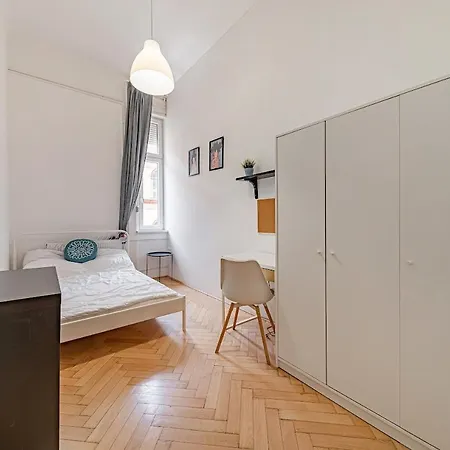 Downtown Wesselenyi * בודפשט