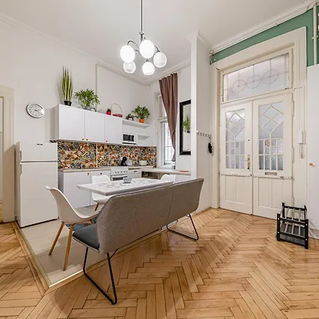 Downtown Wesselenyi אכסניה בודפשט