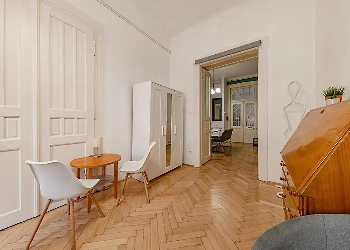 Downtown Wesselenyi Будапешт