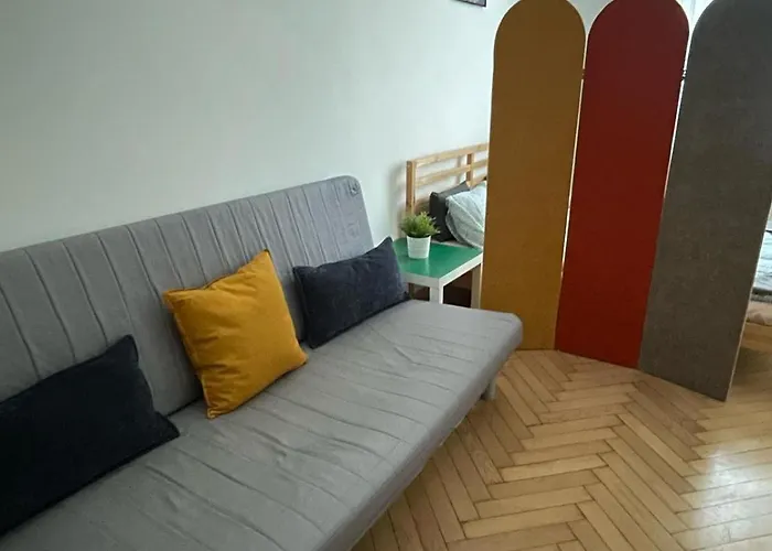 Downtown Wesselenyi Хостел